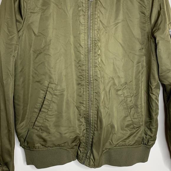 Forever 21 | Olive Green Satin Zip Up Bomber Coat | Pocket Jacket | Size Small - Picture 3 of 8